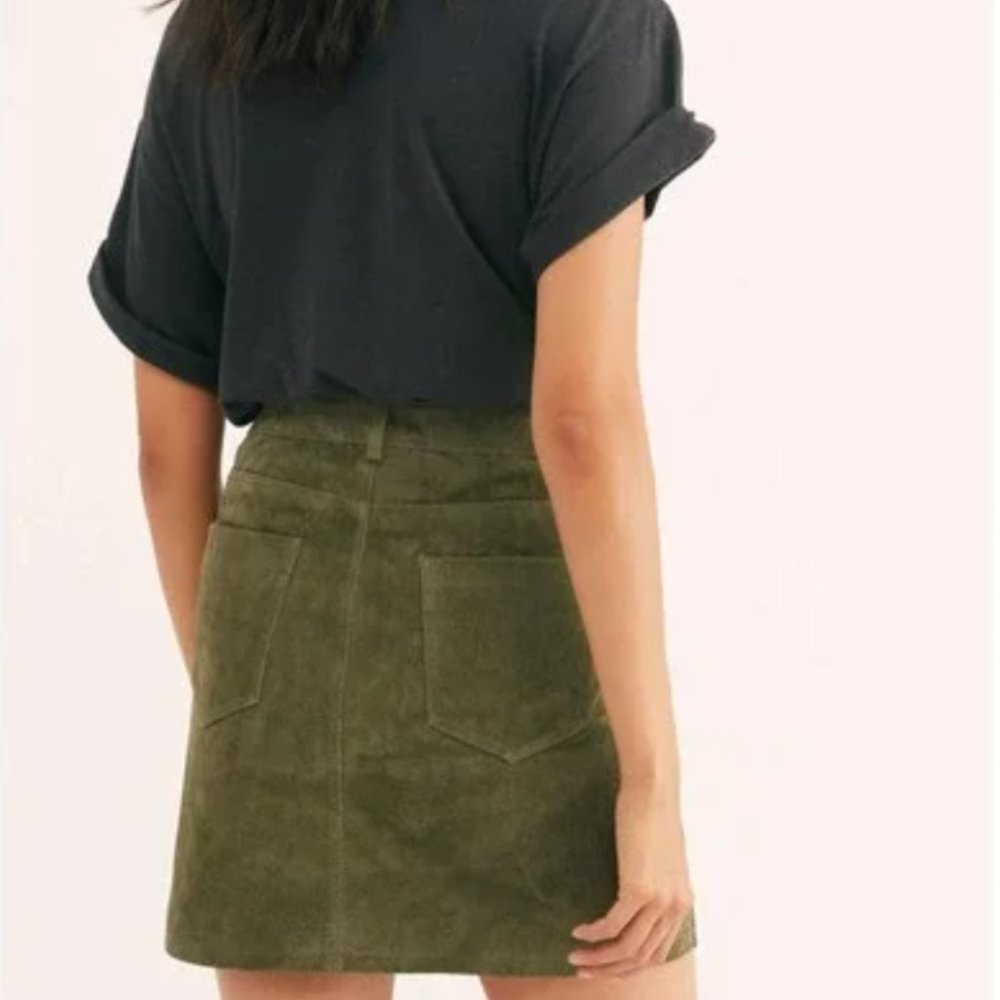 Blank NYC Green Suede Leather Mini Skirt size 26 (Small)